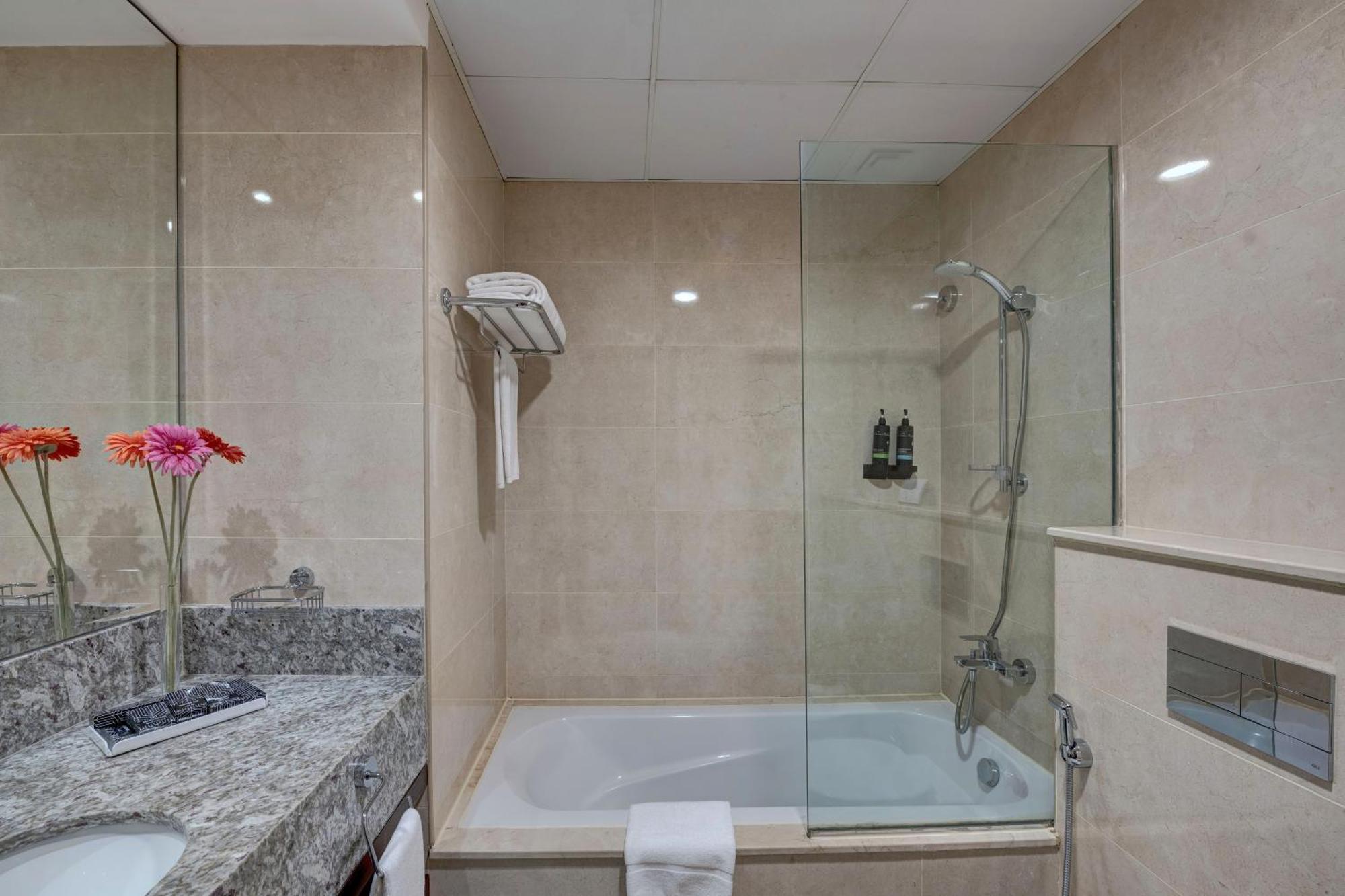 Suha Park Hotel Apartments, Waterfront Jaddaf Dubai Zimmer foto